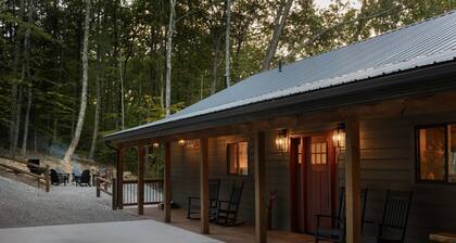 4 King Beds âą Brand New âą Hot Tub âą Fire Pit