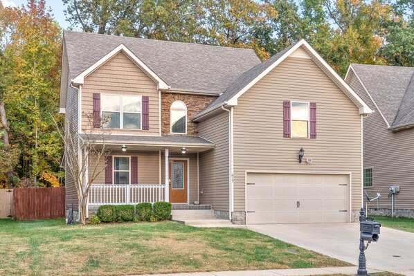 Exterior - Fox House (615 Fox Path Ln) (Clarksville)