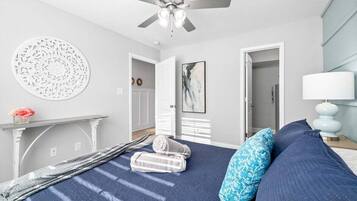 1 bedroom, iron/ironing board, internet, bed sheets