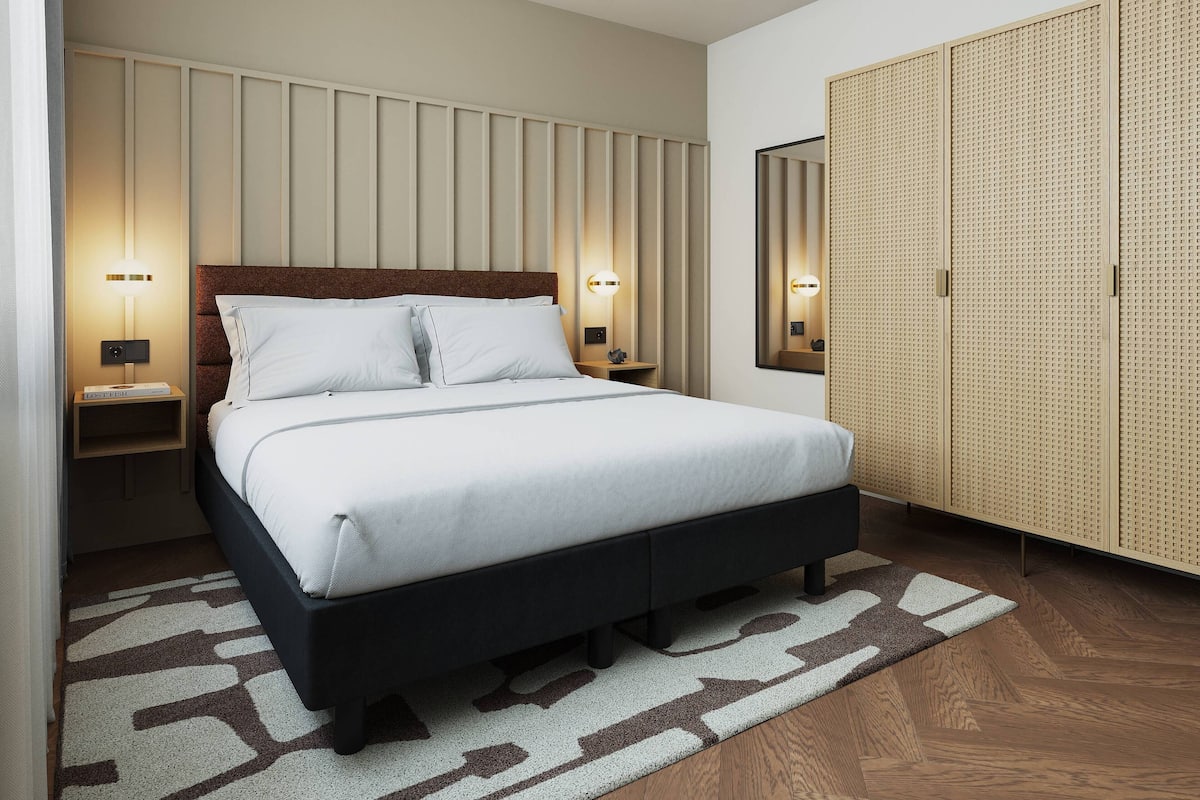 Apartemen, 2 kamar tidur | Brankas, meja kerja, ruang kerja ramah laptop, dan kedap suara