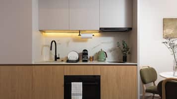 Huoneisto, 1 keskisuuri parisänky ja vuodesohva | Yksityinen keittiö | Jääkaappi, mikroaaltouuni, liesi, astianpesukone