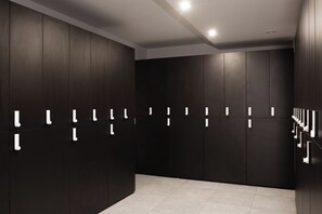 Lockers - master Wola (Warsaw)