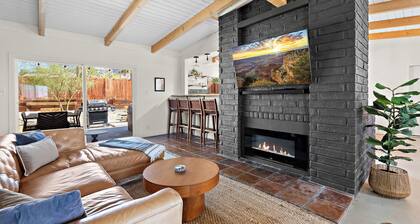 Hot Tub, Epic Views, Firepit, Pool Table, Stargaze