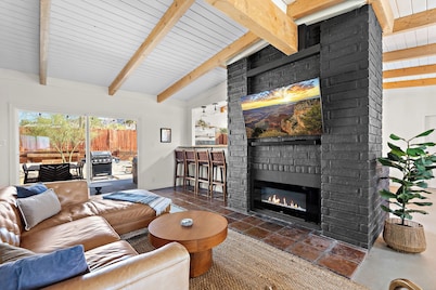 Pool, Hot Tub, Epic Views, Firepit, Stargaze