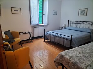 1 bedroom, free WiFi, bed sheets