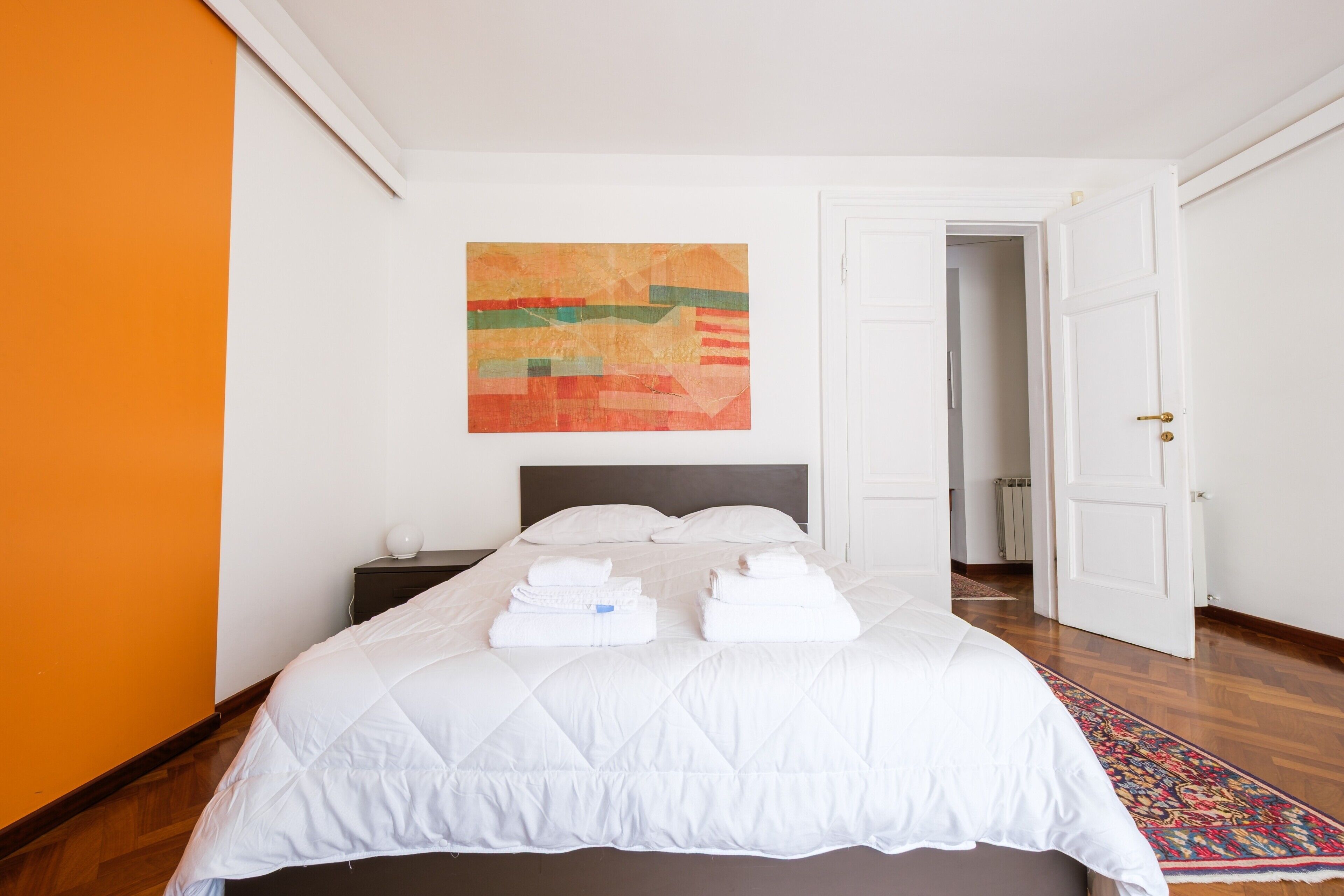 2 chambres, fer et planche à repasser, Wi-Fi, draps fournis