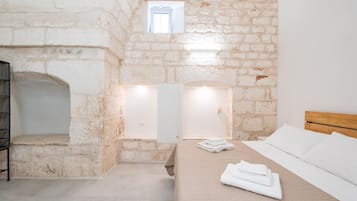 2 bedrooms, iron/ironing board