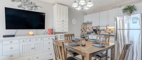 Condo, 1 King Bed with Sofa bed (Estero Beach & Tennis Club-Penthouse ) | Dining