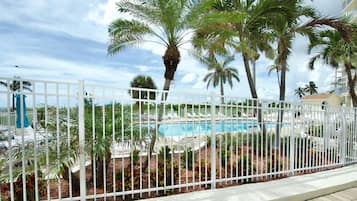 公寓客房, 1 張特大雙人床和 1 張沙發床 (Estero Beach & Tennis Club-Penthouse ) | 住宿一隅