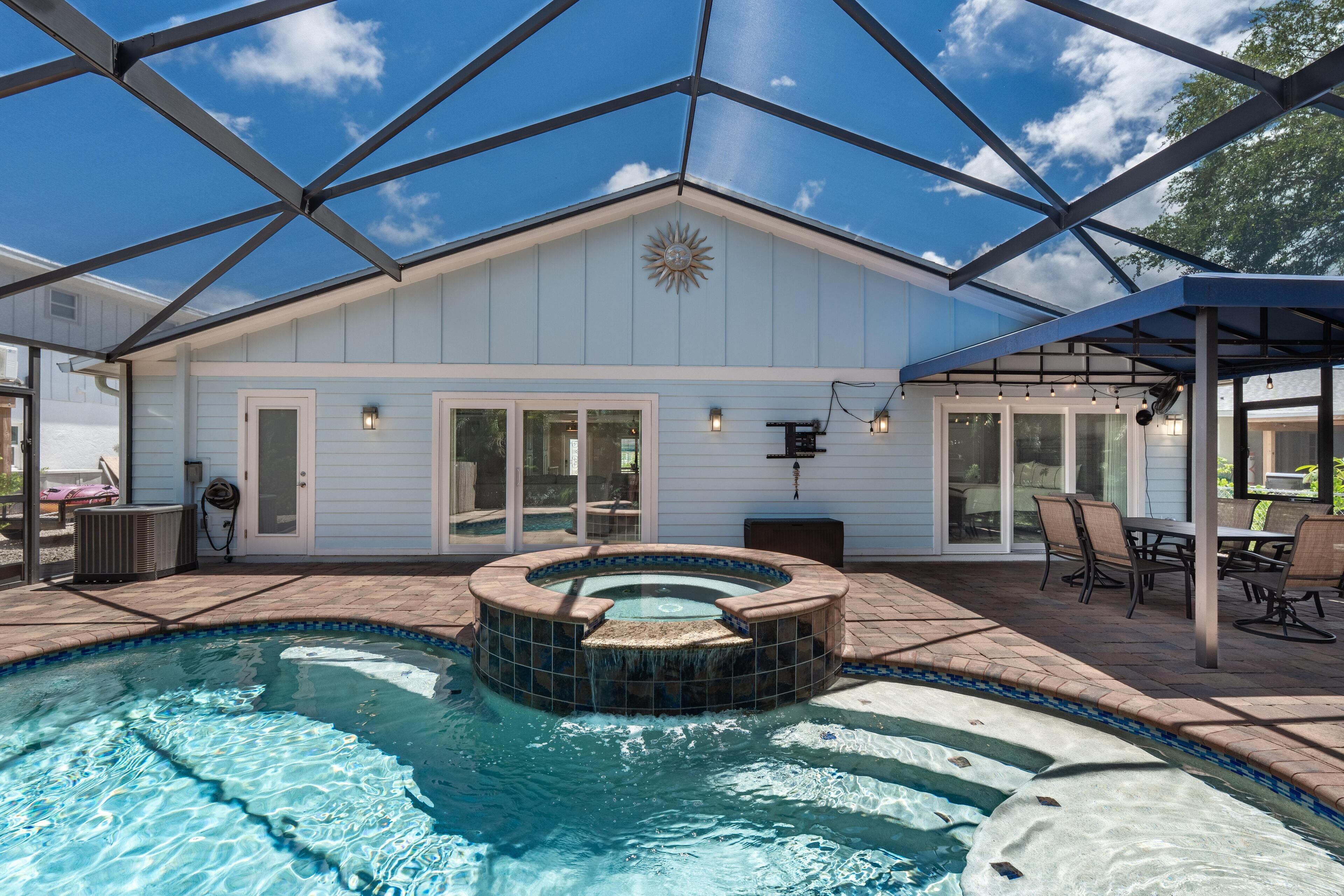 House, Multiple Beds (My Happy Place) | Pool