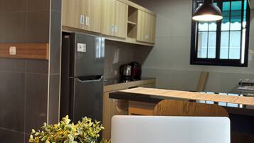 Villa, 4 Bedrooms | Dapur peribadi