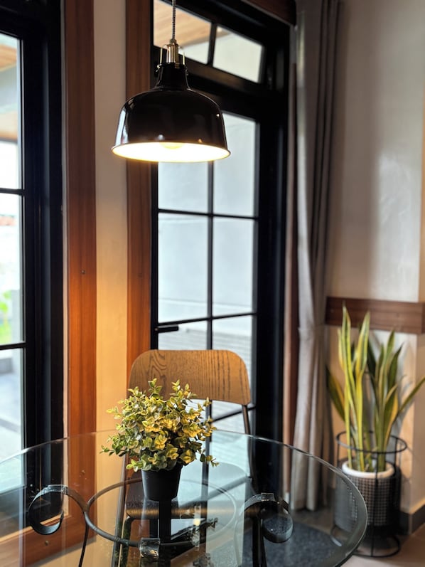 Villa, 4 Bedrooms | In-room dining