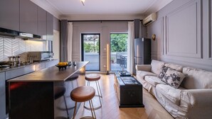 Basic Apartment | Living area - Book and Bed-Jingan Temple (Shanghai)
