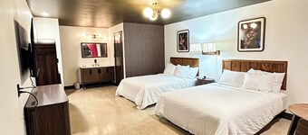 Boutique Motel with cozy nature inspired mid century design