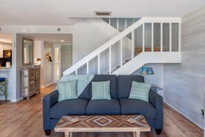 Condo, Multiple Beds (Santa Maria I #104- The Sunnyside) | Living area