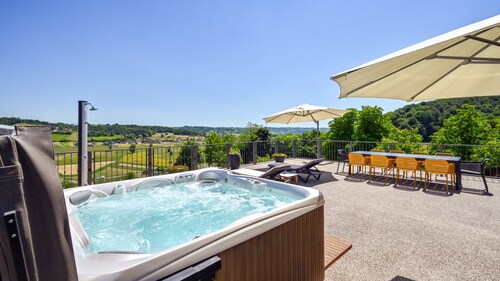 Villa Pine Log by Villas Guide