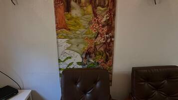 Economy Cottage, Valley View | Living area