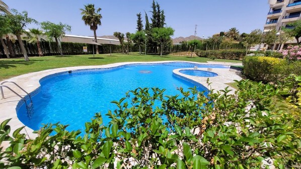 Pool - Marina Horizon: Your modern seaside retreat (MC)