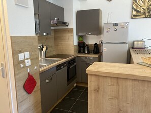 Fridge, microwave, oven, dishwasher