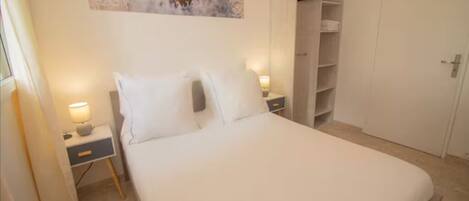 1 bedroom, WiFi, bed sheets