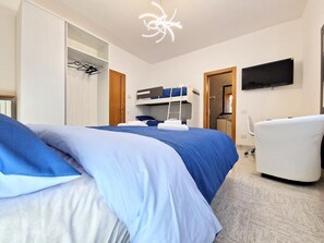 Quadruple Room, Garden View | Free WiFi