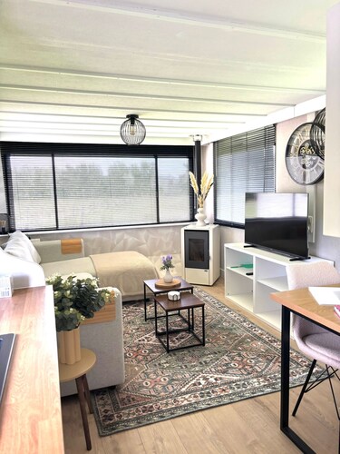 Cozy mobile home near the beach & charming towns