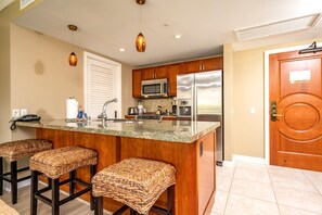 Fridge, microwave, oven, dishwasher