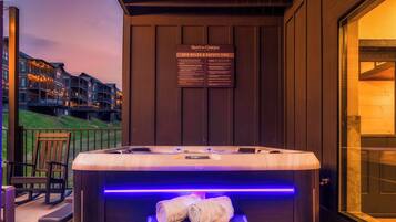 Hot tub