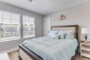 3 bedrooms, free WiFi, bed sheets