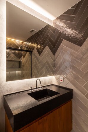 Shower, hair dryer, towels - Charming 1 minute from Barra Beach | PP105 (Rio de Janeiro)