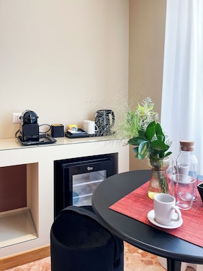 Habitació doble superior, vistes a la ciutat | Cortines opaques, planxa i posts de planxar i wifi gratuïta