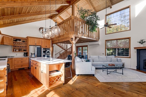 Parkside Place | Amazing Location | One Of A Kind