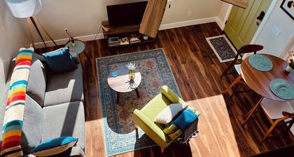 Stylish one bedroom Retreat close to Sequoia National Park