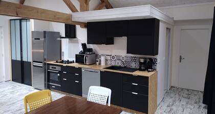 Le Lupicin. Grand T3 pour 7 personnes trĂšs confortable