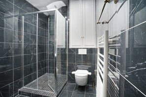 Departamento | Baño | Secadora de cabello, jabón, shampoo 