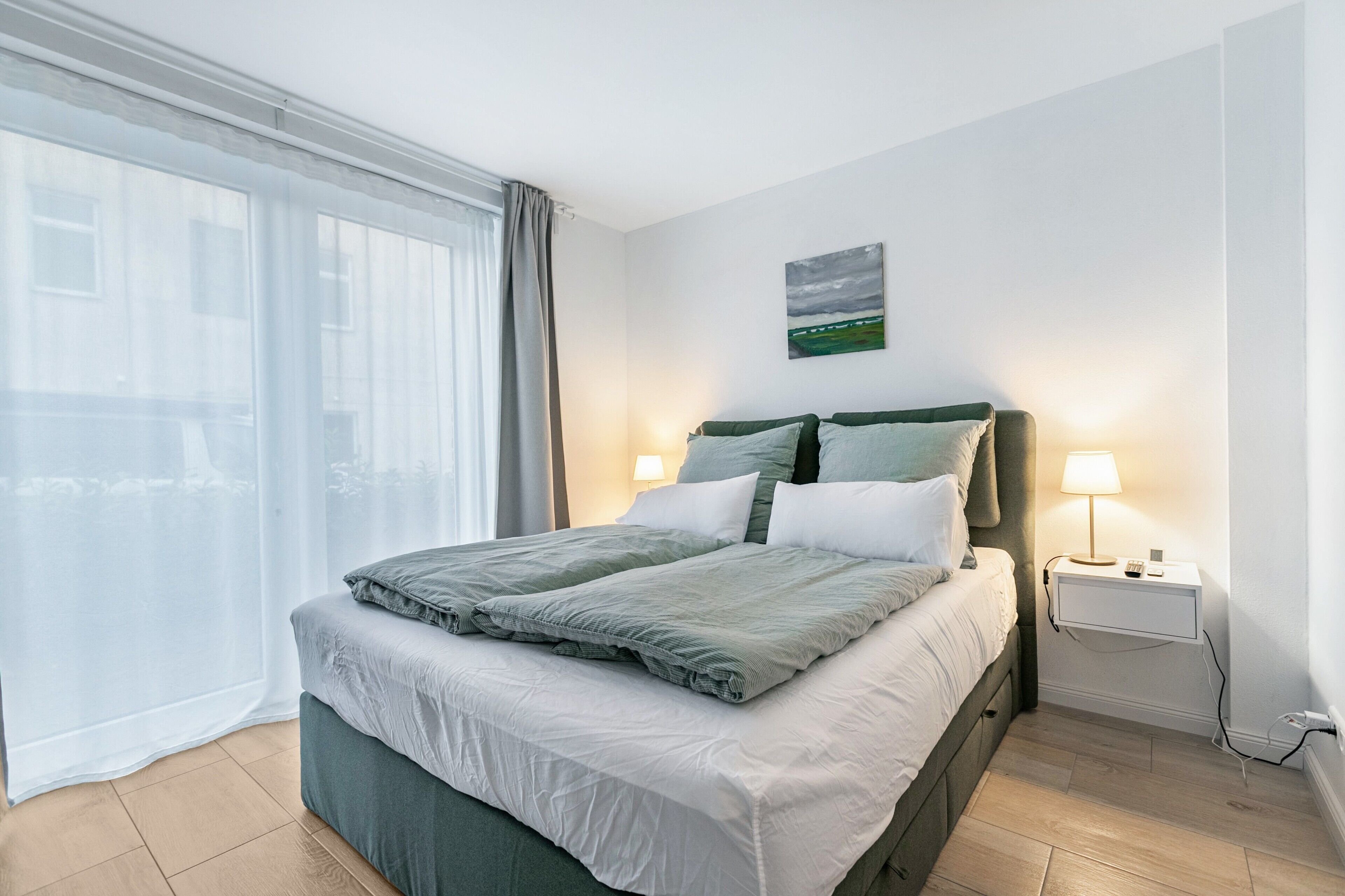 1 多间卧室、WiFi、床单