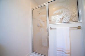 Hair dryer, towels - Golf Front Luxury in The Villages – 3BR/2BA Gardenia in Winifred (The Villages)