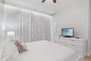 4 bedrooms, desk, iron/ironing board, travel cot