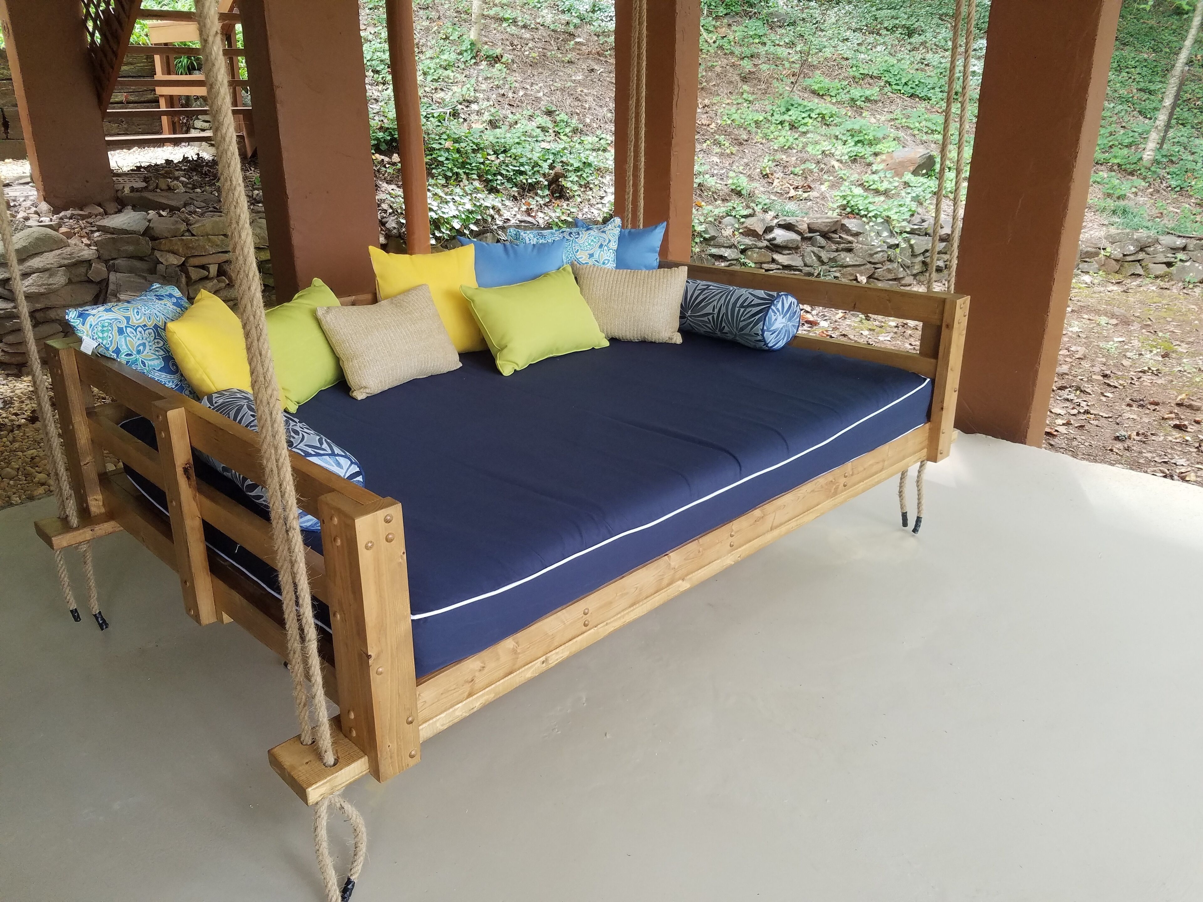 Hanging bed