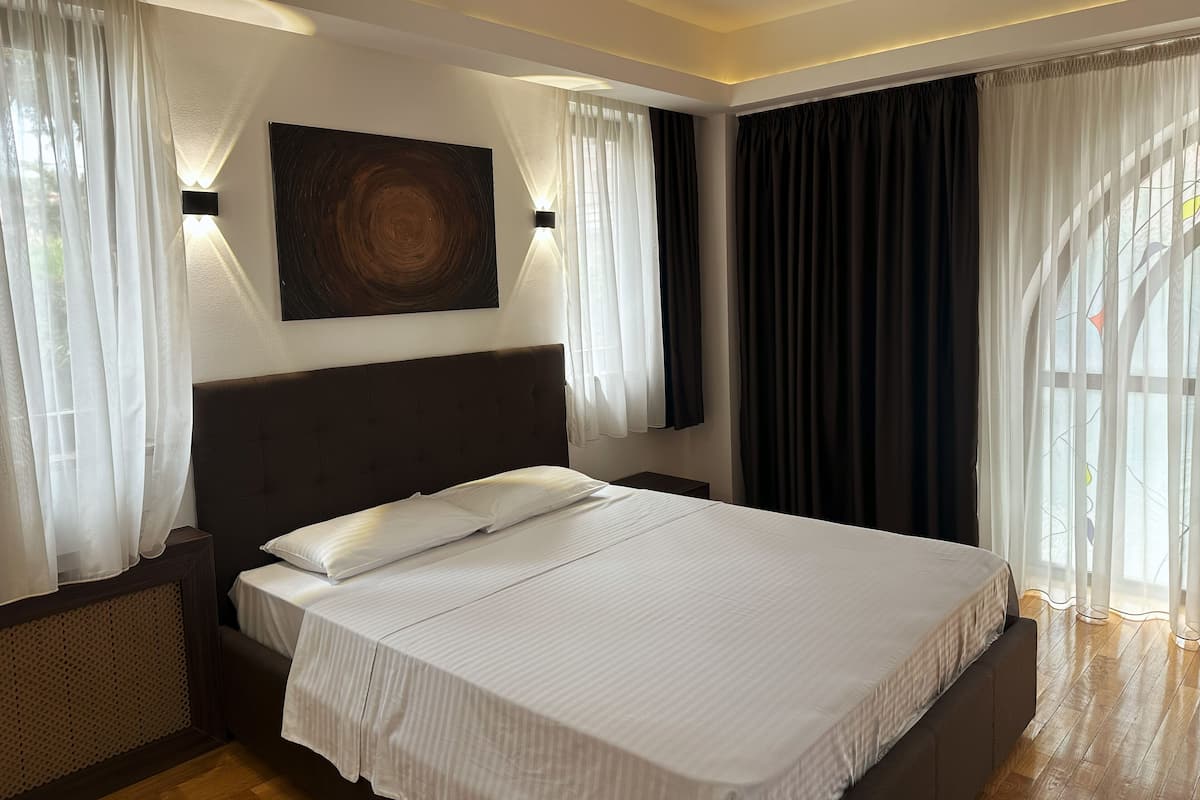 Deluxe Room, Balcony, Mountain View | Free WiFi