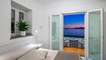 3 bedrooms, in-room safe, desk, iron/ironing board