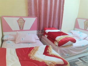 1 bedroom, iron/ironing board, free WiFi - Furnished apartment in Minya with archaeological tours (Minya Governorate)