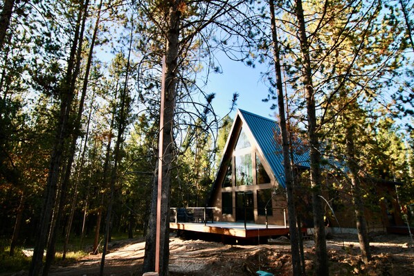 Exterior - Beautiful new 3 bed/3bath A-Frame in Island Park. 30 miles to West Yellowstone (Island Park)