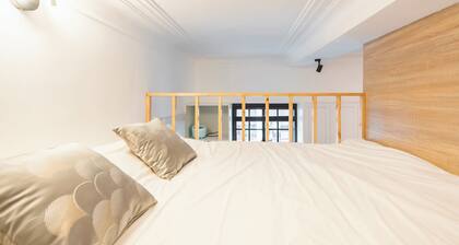 Shanghai Hills & Gefii The Doll's House