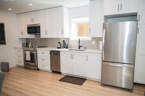 Microwave, oven, stovetop, dishwasher