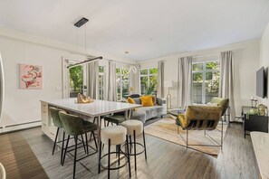 Televisión, oficina