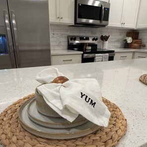 Microwave, oven, stovetop, dishwasher