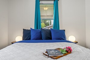 5 habitaciones, tabla de planchar con plancha y cuna de viaje 