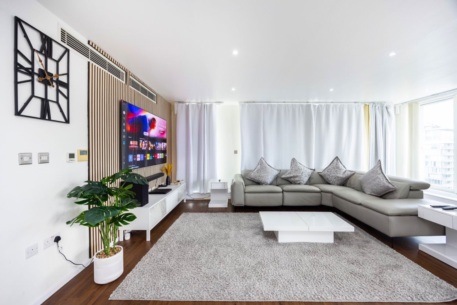 高級公寓, 露台, 城市景 | 客廳