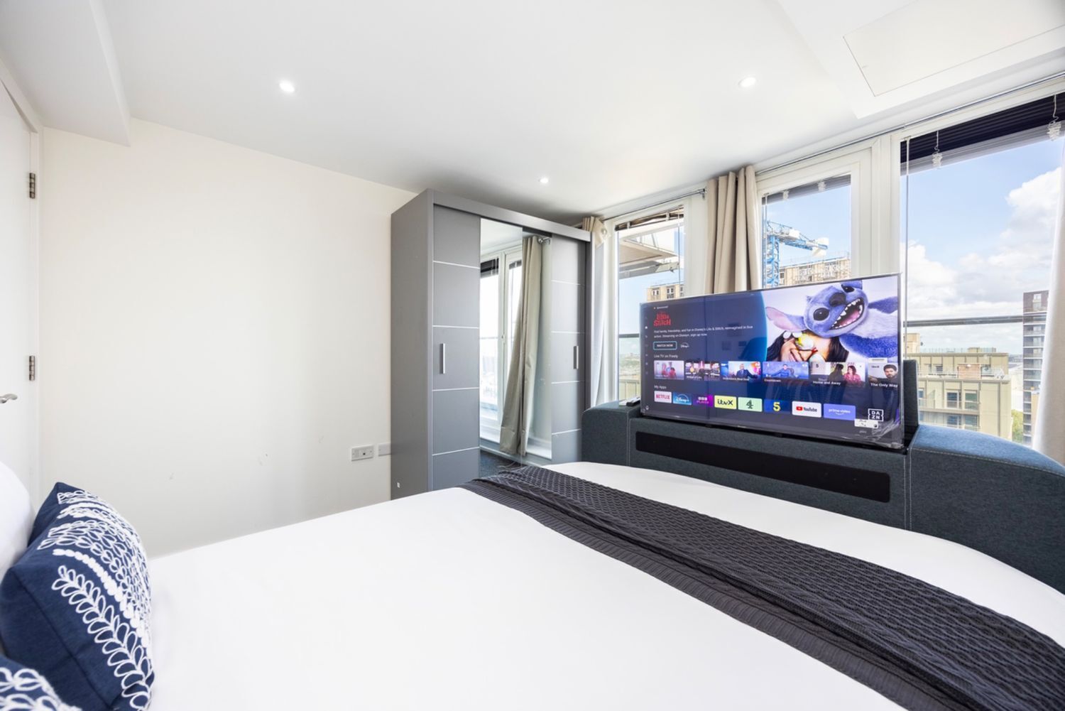 高級公寓, 露台, 城市景 | 熨斗/熨衫板、免費 Wi-Fi